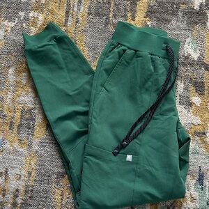 Fabletics Green scrub Joggers